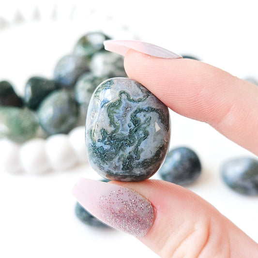 Moss Agate Tumbled Stones In Hand